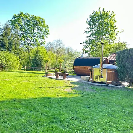 Pod Lasem Na Mazurach Lodge Ryn (Warmian-Masurian)