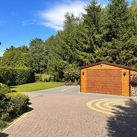 Lodge Pod Lasem Na Mazurach *